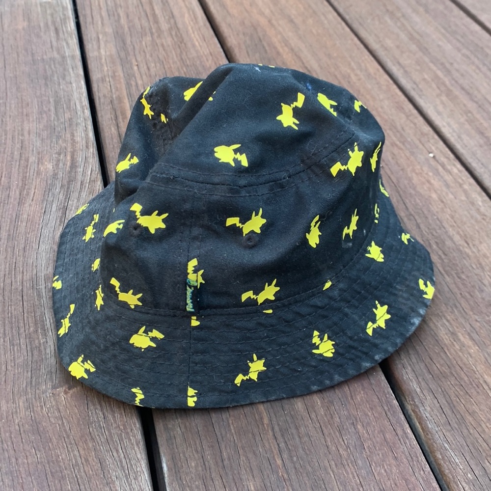 Pokémon pikachu bucket hat